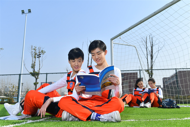 【選擇西安萬通】如果你的孩子在升學的岔路口，請早做決斷！
