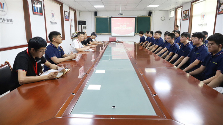 西安萬通汽車學(xué)校成功舉辦車之潔崗前強化班開班典禮，共筑精彩就業(yè)夢