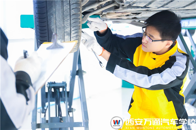 汽車時代，最適合初高中生學習的專業(yè)