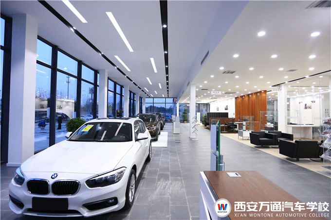 西安萬通云端看名企 學(xué)子在線預(yù)定就業(yè)企業(yè)