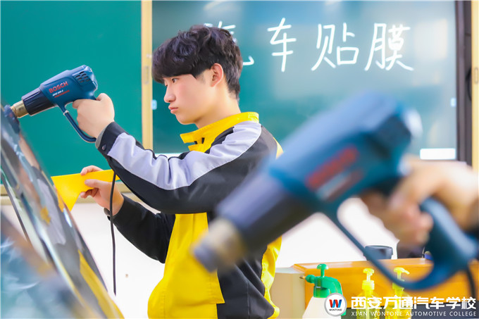 中高考在即，專業(yè)怎么選才能就業(yè)無憂？