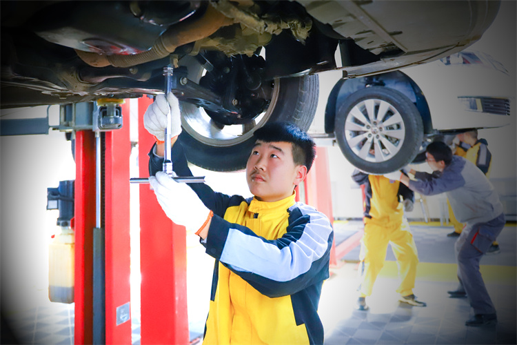 學(xué)汽車檢測(cè)與維修技術(shù)的優(yōu)勢(shì)你一定要知道！