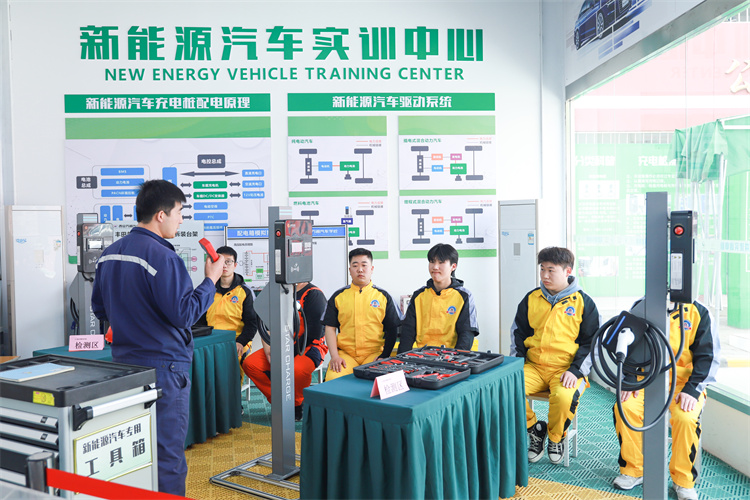 燃油車降價潮來襲，新能源迎來新發(fā)展？！