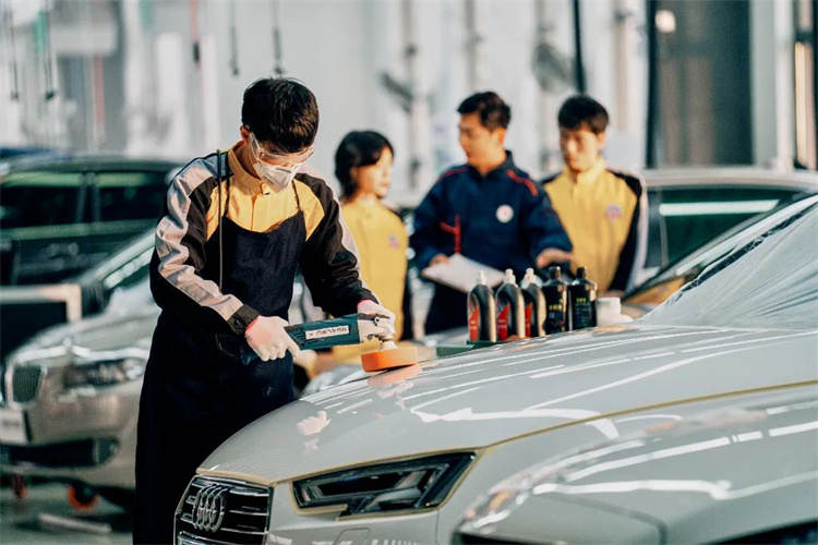 告別體力活，拒絕死工資！學(xué)習(xí)汽車美容創(chuàng)業(yè)自己當(dāng)老板!